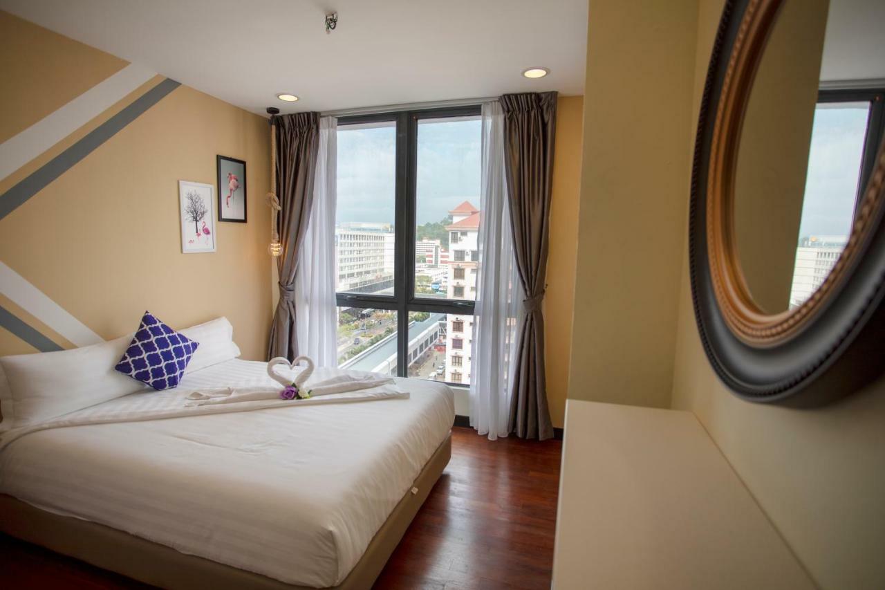 Elegant Living @ Pelagos Suites Oceanus Waterfront Kk 亞庇 外观 照片